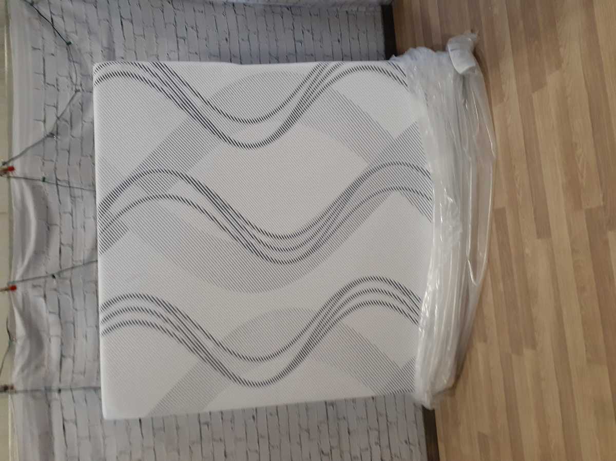 Tempur-Pedic Sense Medium 10 Inch Mattress - King - Gallery Image 4